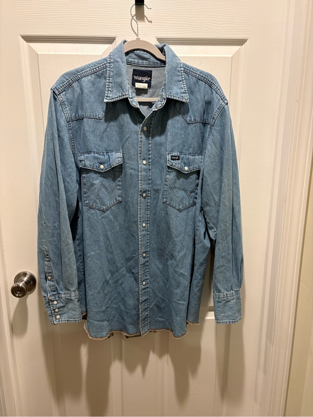 Wrangler Light Blue Denim Western Shirt Jacket - Snap Front